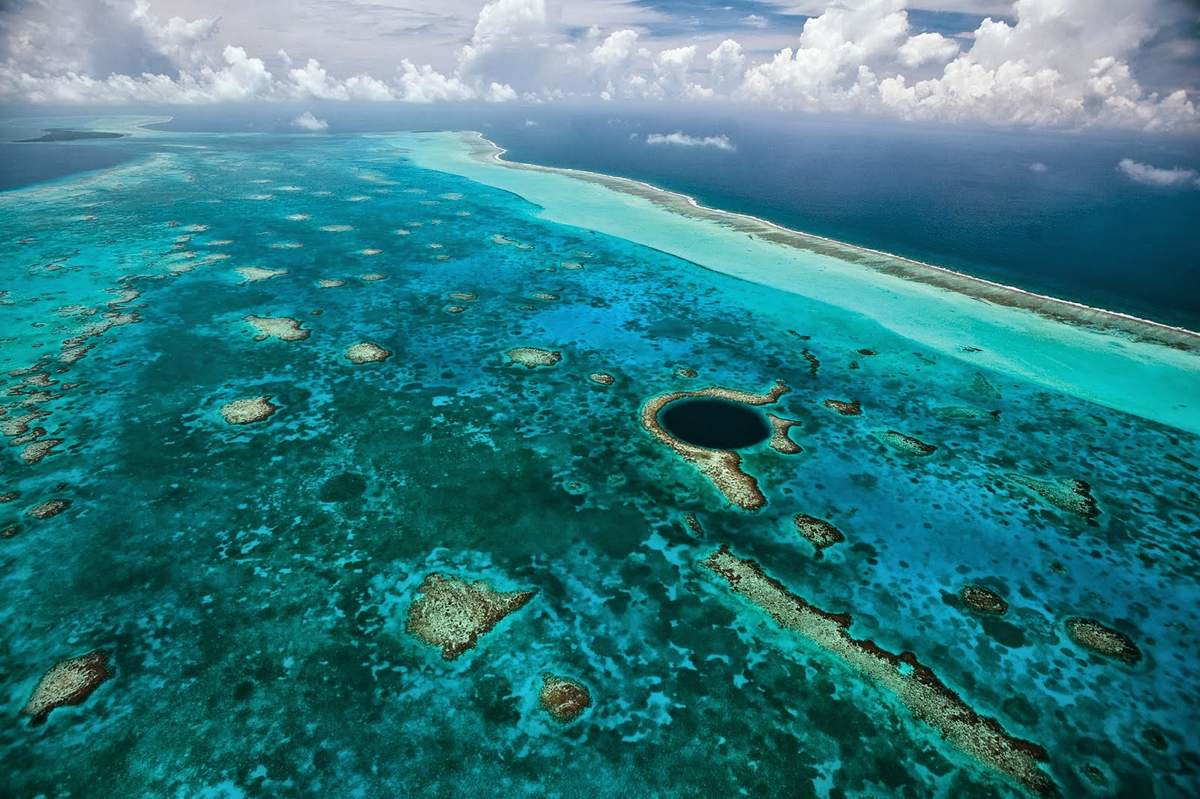 Большая голубая дыра (Great Blue Hole) &mdash; где находится, история, глубина, дайвинг, как добраться и интересные факты