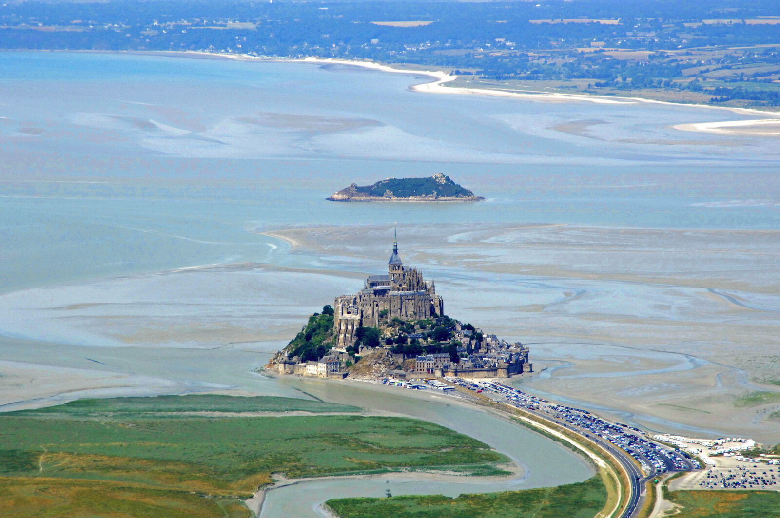 Мон-Сен-Мишель (Mont Saint-Michel): как добраться, что посмотреть и почему это самое необычное место Нормандии Мон-Сен-Мишель (Mont Saint-Michel): как добраться, что посмотреть и почему это самое необычное место Нормандии