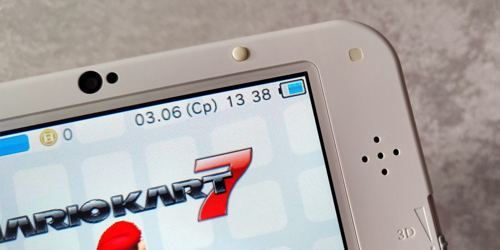 Два экрана и&nbsp;3D без очков: чем уникальна Nintendo 3DS и&nbsp;почему её стоит купить как можно скорее